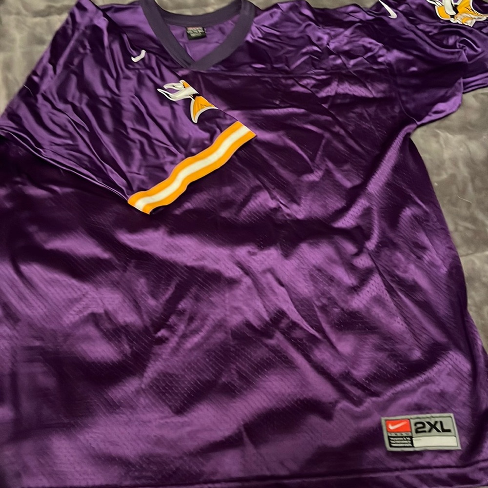 New blank Vikings jersey xxl. Never got the screen print done. My loss your gain